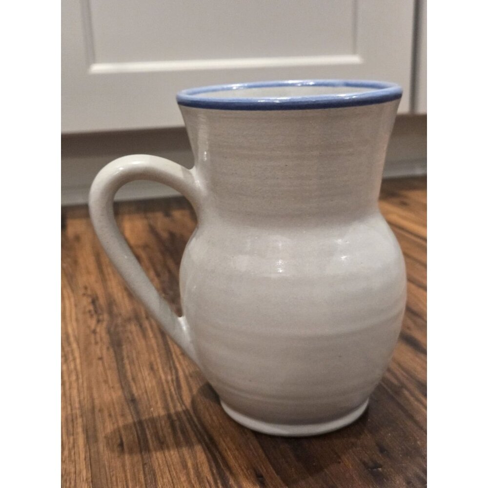 Red Wing Stoneware Blue Spongeware Pitcher Vase Floral Pottery USA - Picture 3 of 8